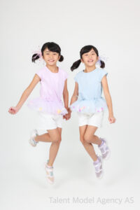 model_twins 